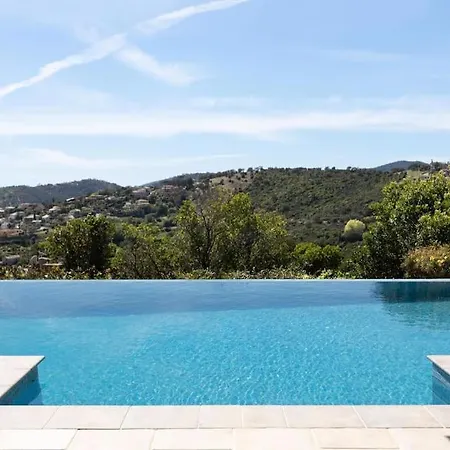 Provencale Avec Piscine Et Vue Sur La Mer Saint-Peïre-sur-Mer